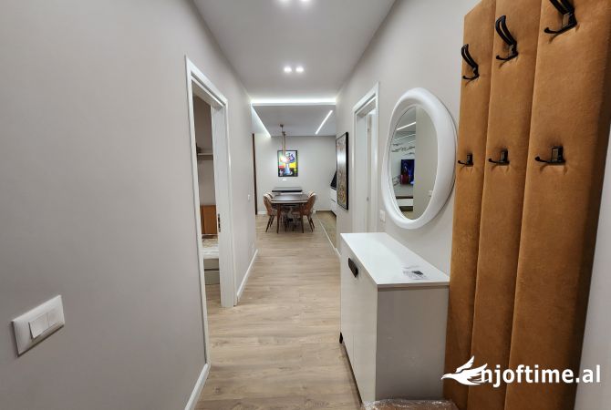 Shtepi me qera 2+1 ne Tirane - 900 Euro