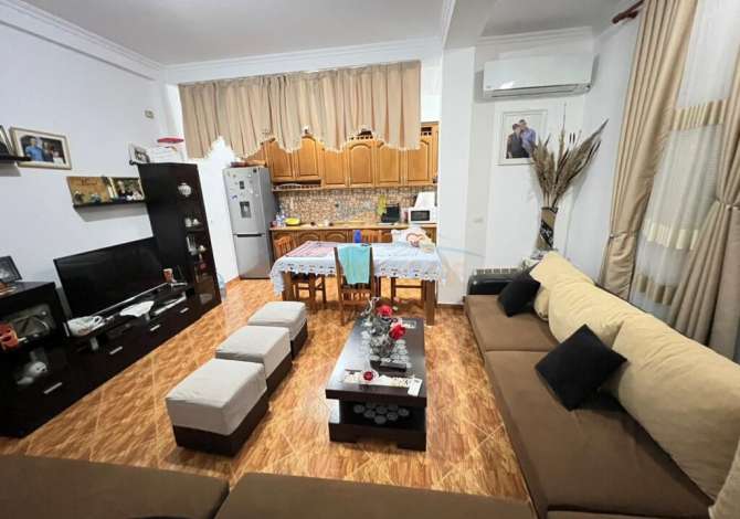 Shtepi me qera 1+1 ne Tirane - 380 Euro