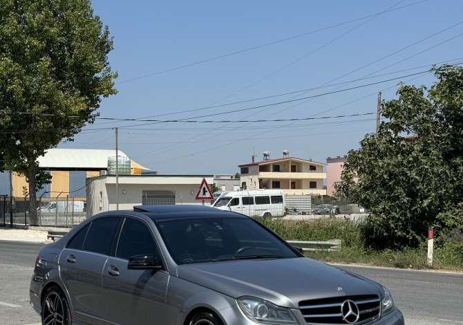 Makina ne shitje  ne Durres - 9,900 Euro