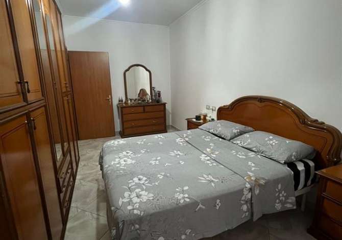 Shtepi me qera 2+1 ne Tirane - 450 Euro