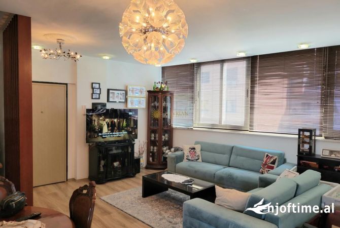 Shtepi ne shitje 2+1 ne Tirane - 290,000 Euro