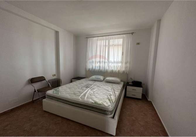 Shtepi me qera 2+1 ne Tirane - 470 Euro