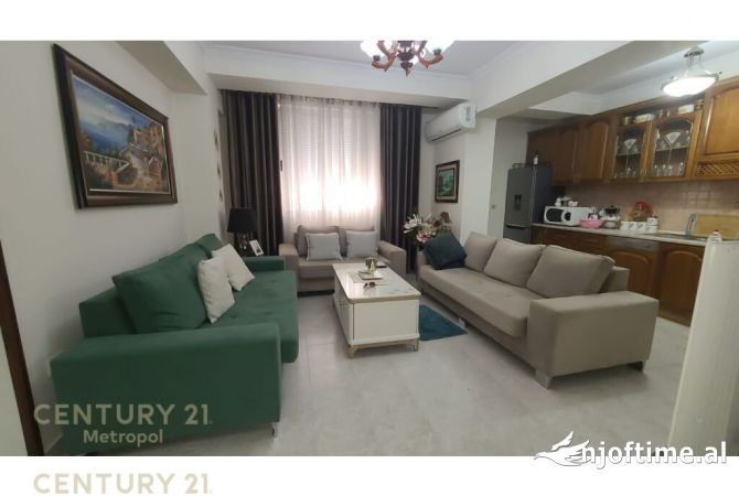 Shtepi me qera 2+1 ne Tirane - 450 Euro