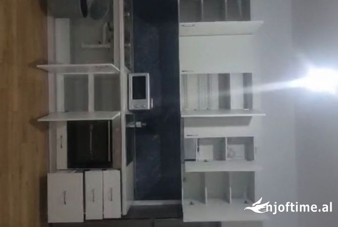 Shtepi me qera 2+1 ne Tirane - 450 Euro