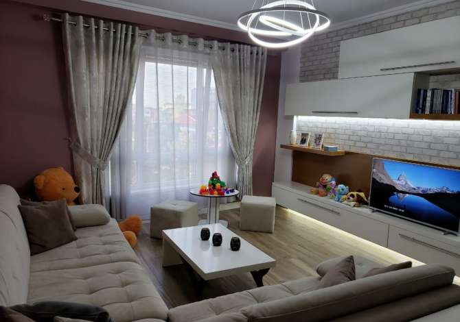 Shtepi me qera 2+1 ne Tirane - 600 Euro