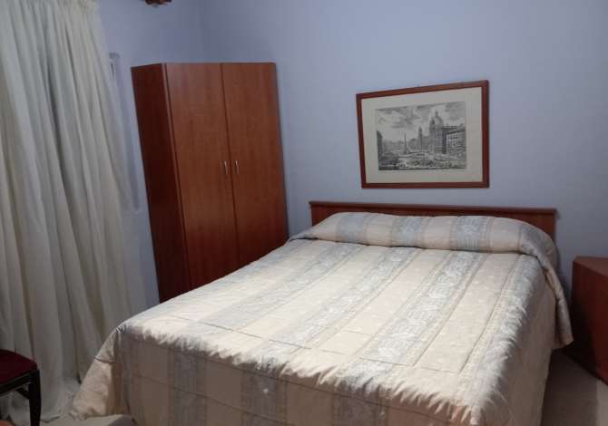 Shtepi me qera 1+1 ne Tirane - 300 Euro