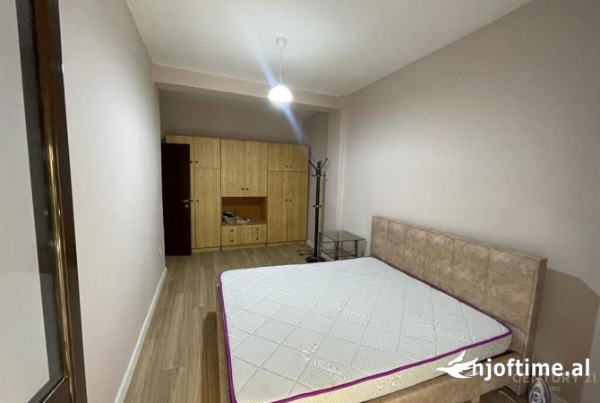 Shtepi me qera 1+1 ne Tirane - 550 Euro