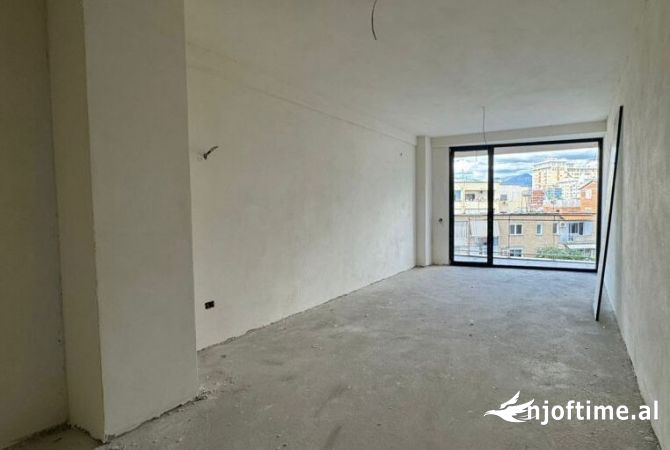 Shtepi ne shitje 3+1 ne Tirane - 295,000 Euro