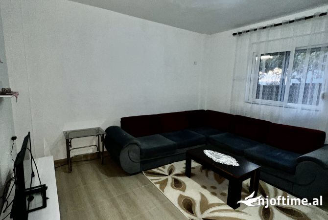 Shtepi me qera 1+1 ne Tirane - 25,000 Leke