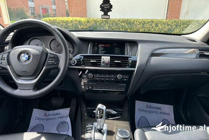 Auto in Vendita  a Tirana - 14,300 Euro