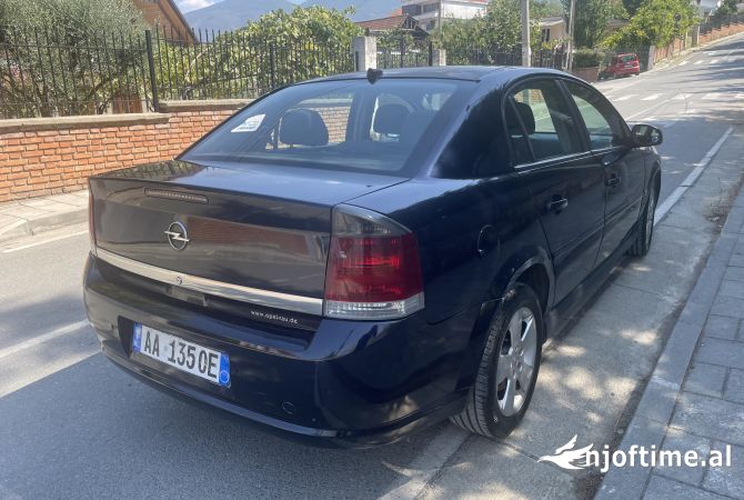 Cars for sale  in Tirana - 2,700 Euro