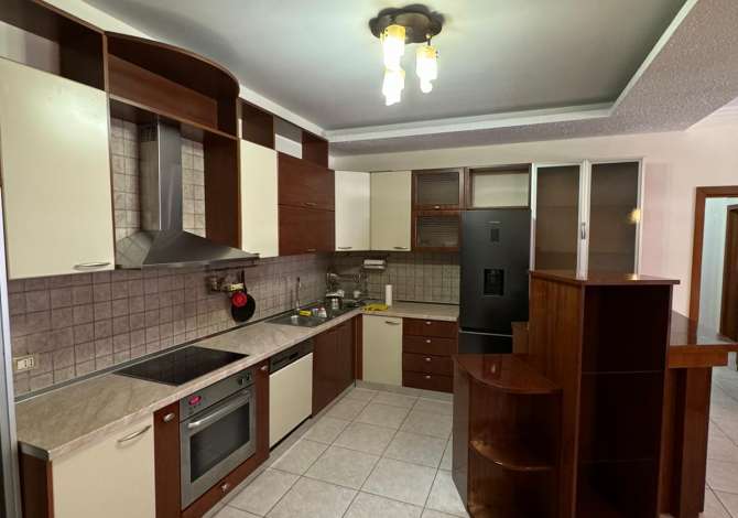 Shtepi me qera 3+1 ne Tirane - 750 Euro