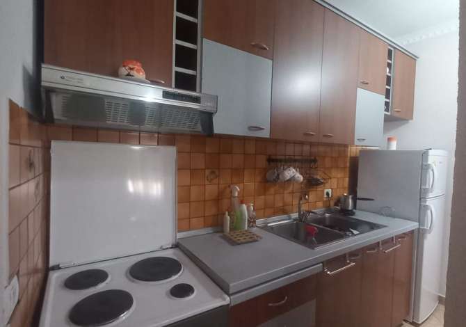 Shtepi me qera 2+1 ne Tirane - 650 Euro