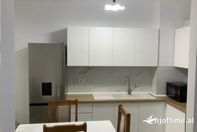 Shtepi me qera 1+1 ne Tirane - 550 Euro