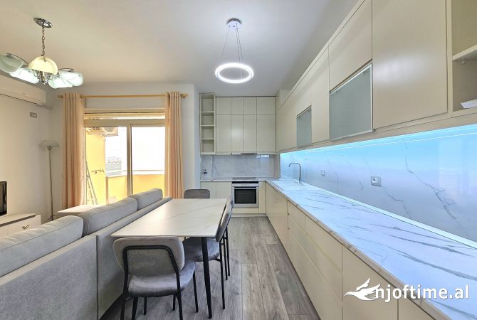 Shtepi me qera 2+1 ne Tirane - 700 Euro