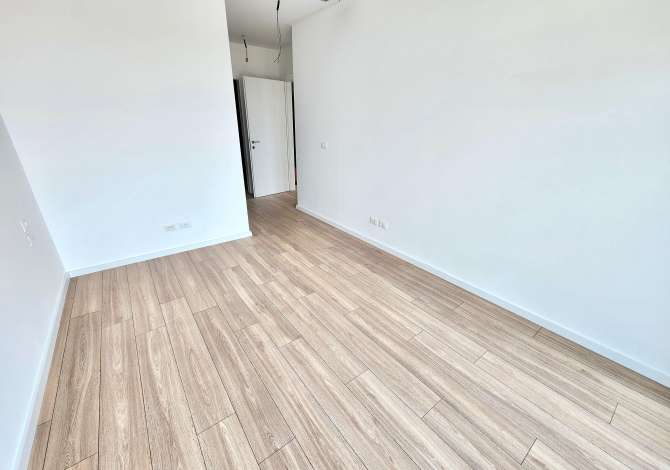 Business Property for Rent 3+1 in Tirana - 1,300 Euro