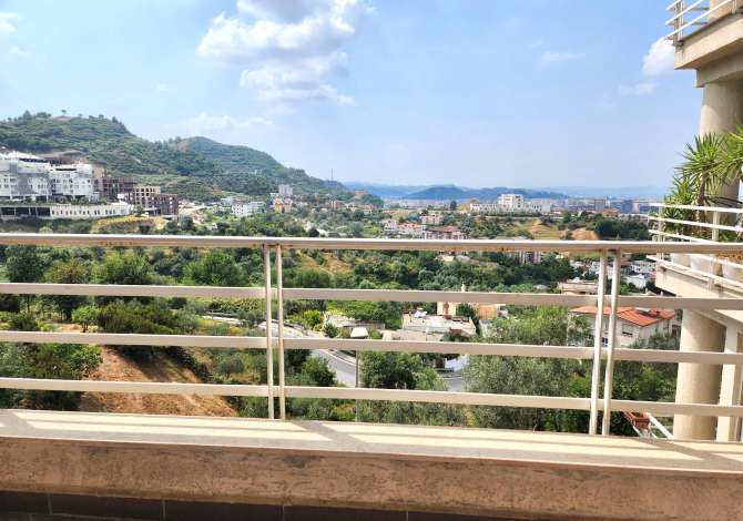 Shtepi me qera 2+1 ne Tirane - 930 Euro