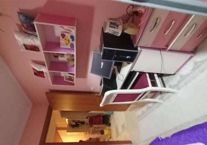 Shtepi me qera 2+1 ne Tirane - 500 Euro