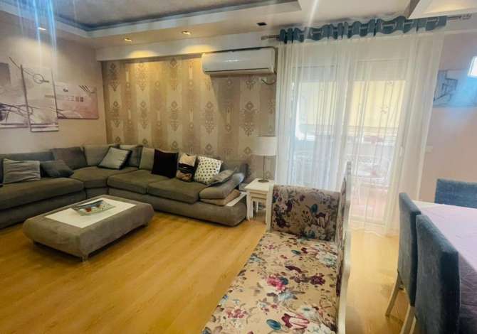 Casa in affitto 3+1 a Tirana - 700 Euro