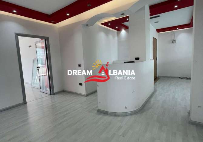 Business Property for Rent 3+1 in Tirana - 1,000 Euro