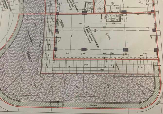 Ambjent biznesi me qera 3+1 ne Tirane - 4,000 Euro