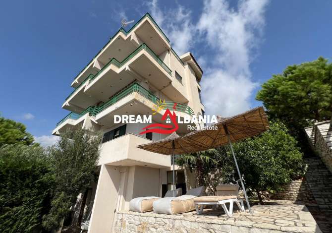 Casa in vendita 7+1 a Himara - 1,600,000 Euro