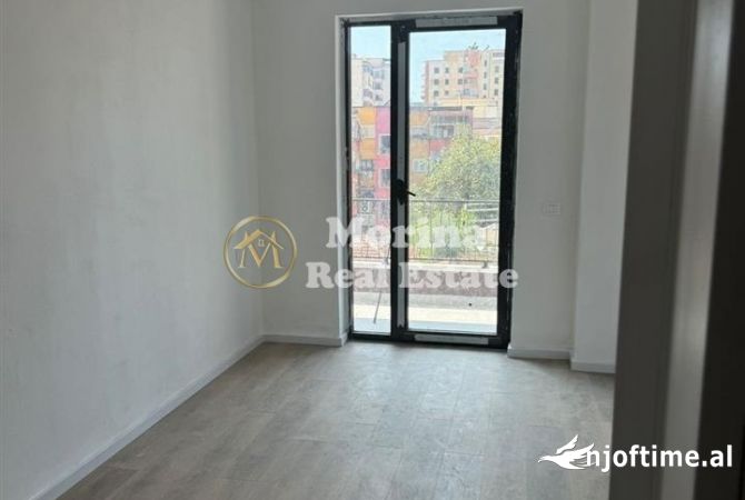 Shtepi me qera 2+1 ne Tirane - 700 Euro