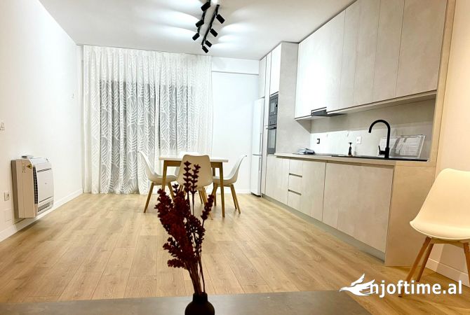 Shtepi ne shitje 2+1 ne Tirane - 196,000 Euro